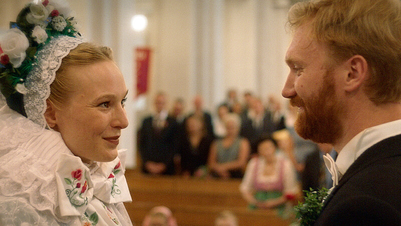 Pla nas gronje jej Hanka / Pola nas rěka wona Hanka / Bei uns heißt sie Hanka / U nas zwą ją Hanka