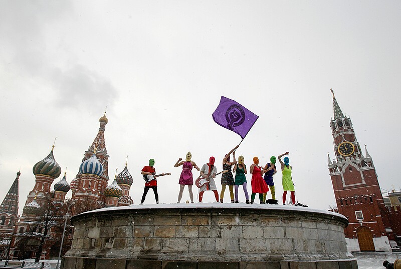 RU, Maria (Masha) Alyokhina, Diana Burkot (Kot), Olga Borisova, Tasso Pletner © Denis Sinyakov